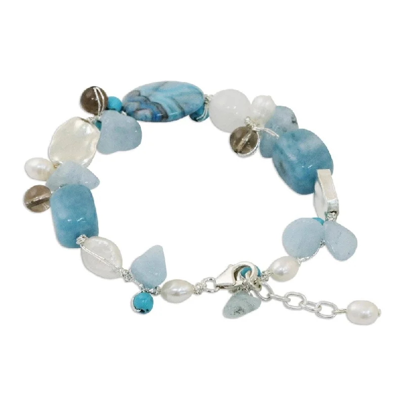 Handmade Blue Islands Pearl and Aquamarine Beaded Bracelet (Thailand)