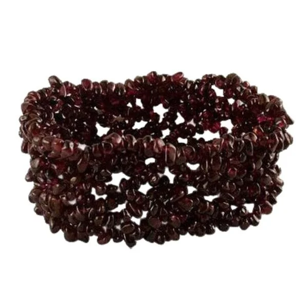 Handmade Garnet 'Cherry Cheer' Stretch Bracelet (India)