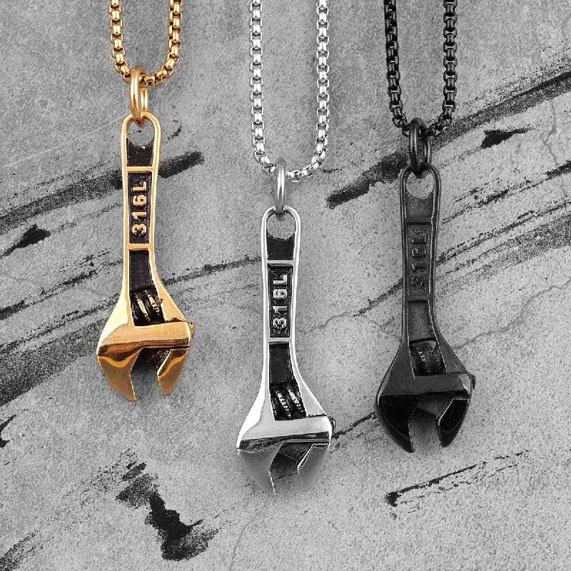 Cycolinks Stainless Steel Wrench Necklace