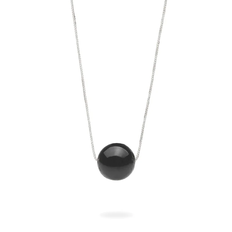 16" Black Coral Necklace in White Gold