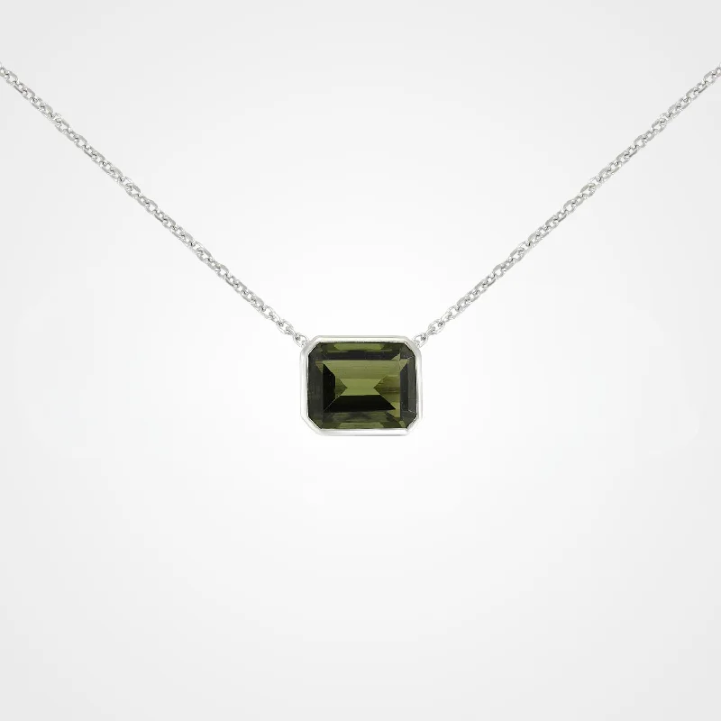 Heir Cue Necklace