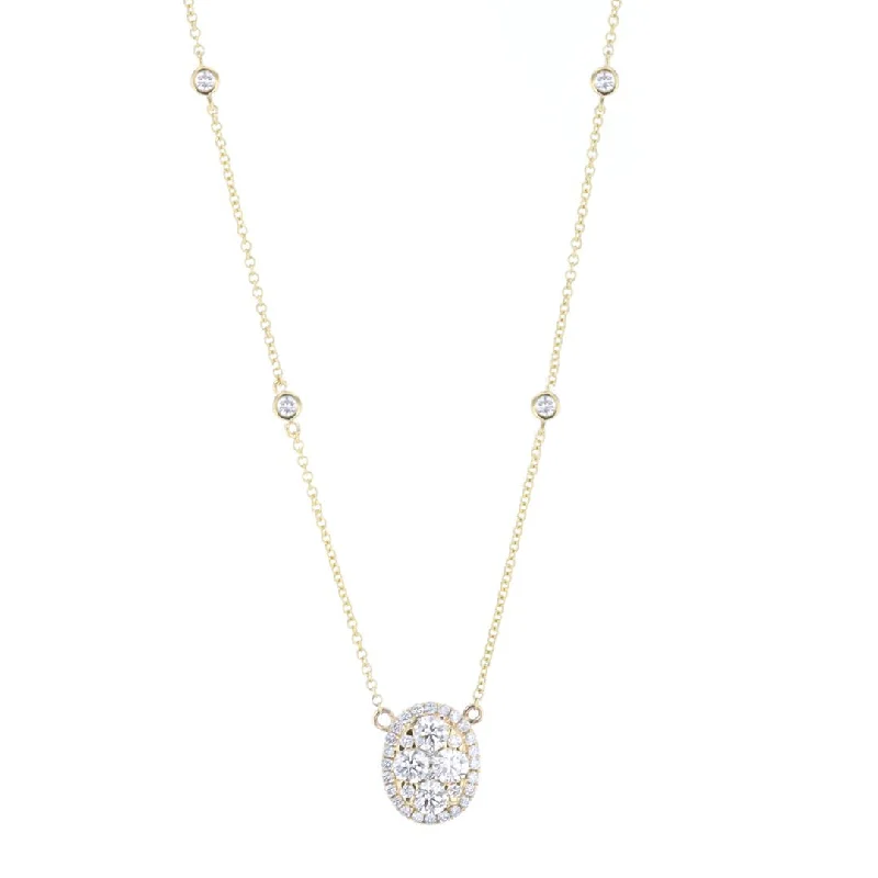 0.68 ctw Diamond Pendant Necklace