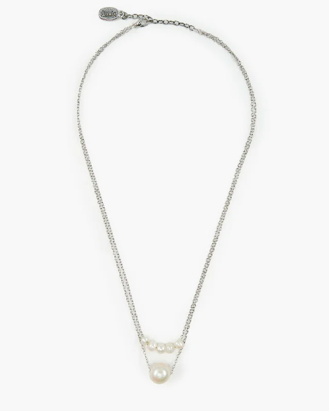 Bambi Delicate Freshwater Pearl Necklace