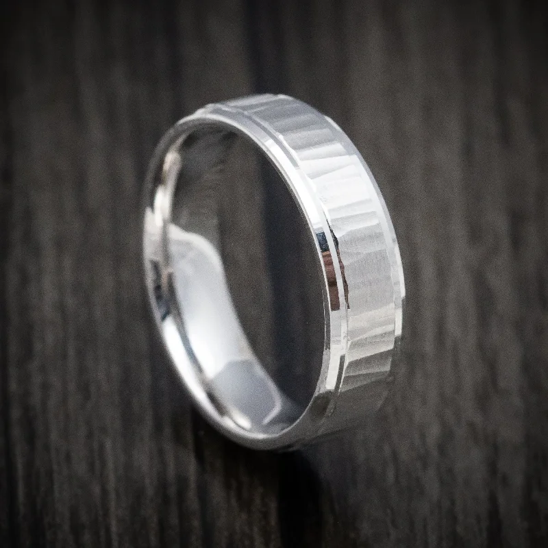 14K White Gold Hammered Classic Wedding Men's Band