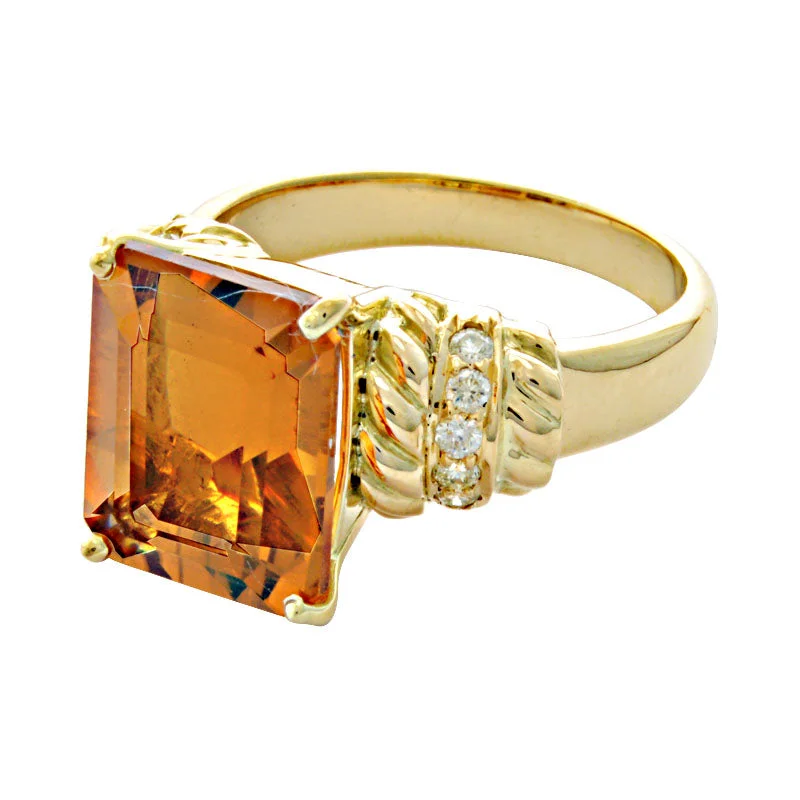 Ring-Citrine and Diamond