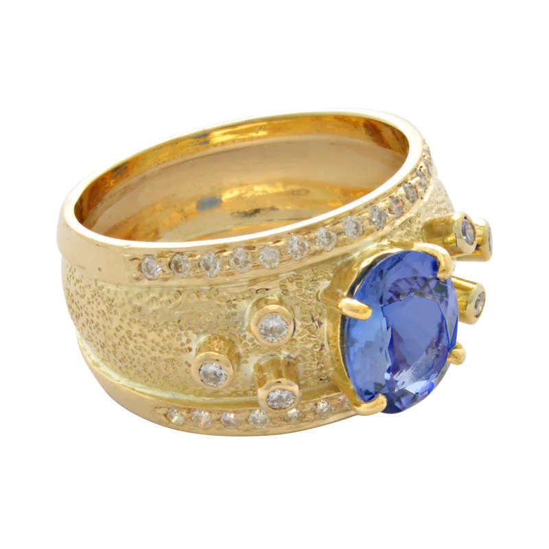 Ring-Tanzanite and Diamond